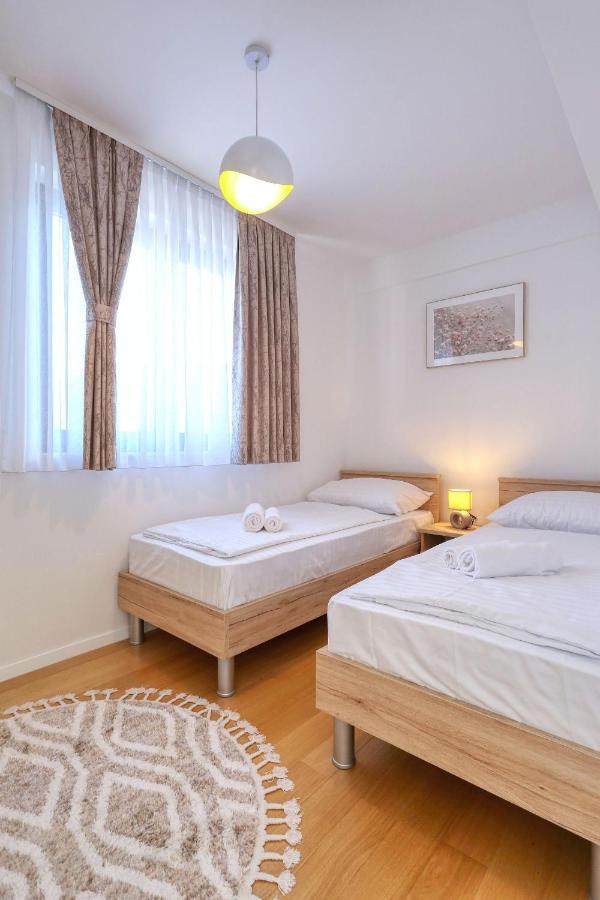 Apartments Perla With Free Parking Задар Экстерьер фото